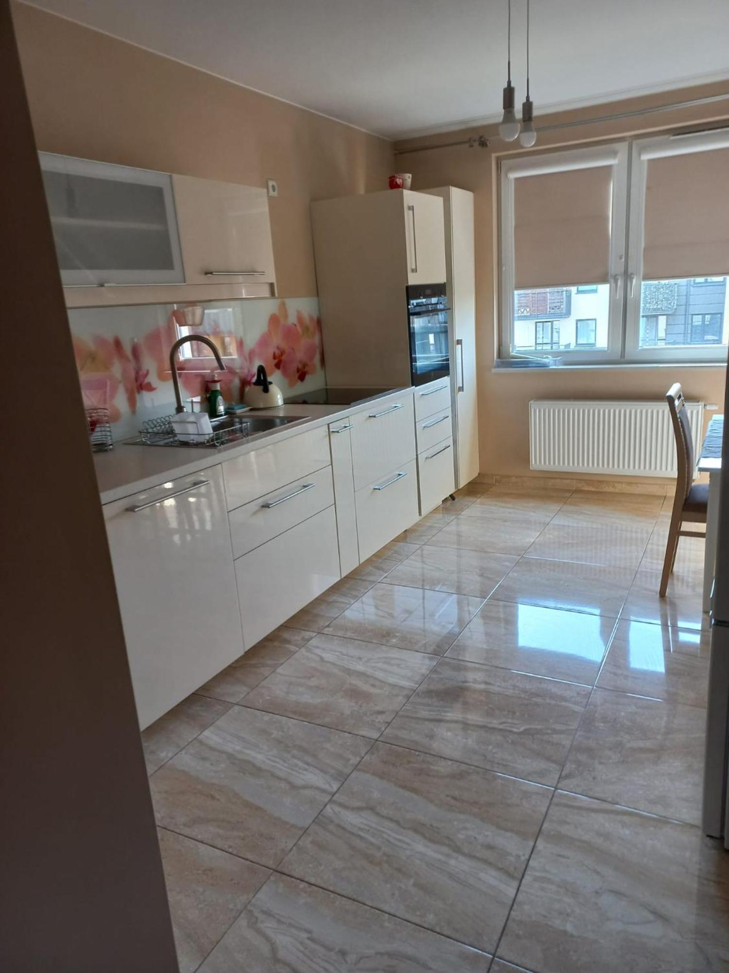 Cozy Corner: Apartment With Wifi And Private Balcony Wroclaw Luaran gambar