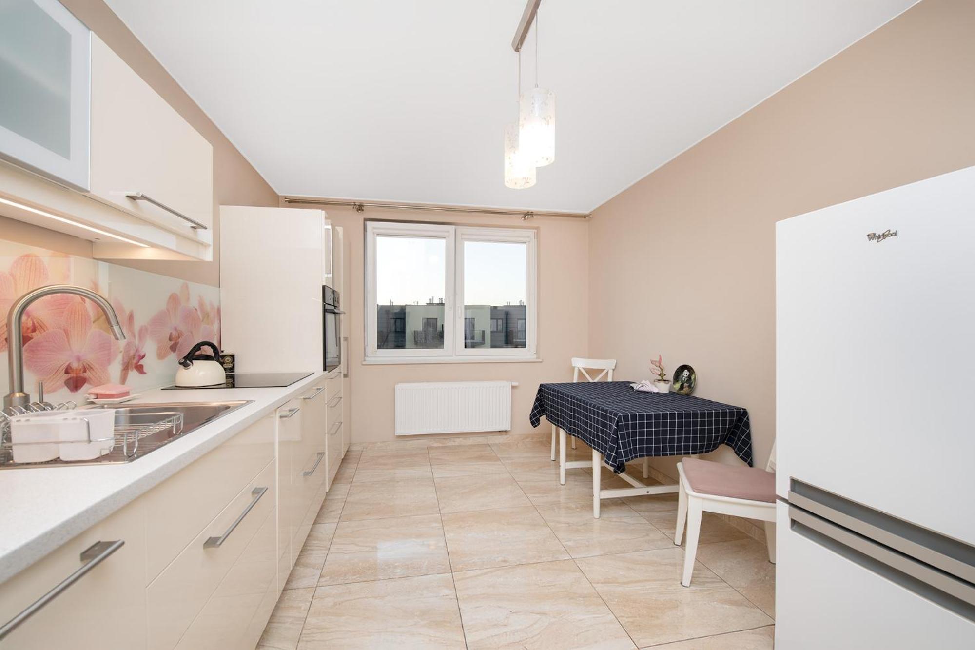 Cozy Corner: Apartment With Wifi And Private Balcony Wroclaw Luaran gambar